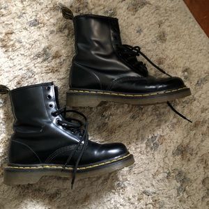 COPY - Dr. Martens THE ORIGINAL